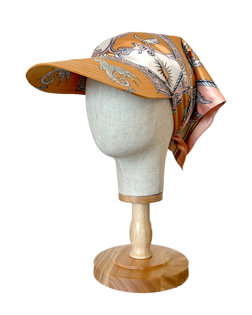sirena solare hat 3/4 view mannequin